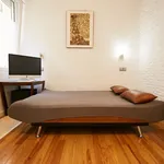 Alquilo 2 dormitorio apartamento de 915 m² en Madrid