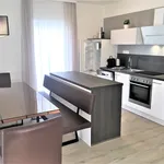 Rent 5 bedroom apartment of 100 m² in Milná