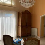 Rent 4 bedroom house of 132 m² in Périgny