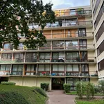 Appartement de 82 m² avec 5 chambre(s) en location à Fontenay-le-Fleury