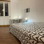 Rent 3 bedroom apartment in Bilbao