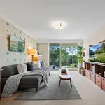 Rent 2 bedroom apartment in Chiswick