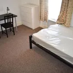 Rent 4 bedroom house in South East England