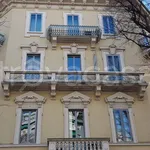 Rent 6 bedroom apartment of 290 m² in Milano