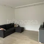 Affitto 4 camera appartamento di 98 m² in Bologna