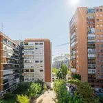 Rent a room of 177 m² in Madrid