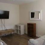 Rent 6 bedroom house in East Midlands