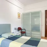 Rent a room of 101 m² in lisbon