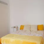 Rent a room in lisbon