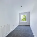 Rent 2 bedroom flat in South East England