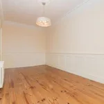 Rent 3 bedroom flat in Glasgow  West