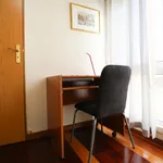 Rent 5 bedroom apartment in Lisbon