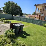 Rent 4 bedroom apartment in Warrawong