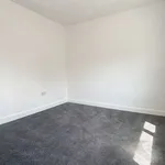 Rent 4 bedroom house in West Midlands