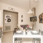 Rent 1 bedroom apartment of 55 m² in Florence