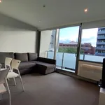 Rent 1 bedroom apartment in West Melbourne