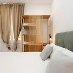 Rent 1 bedroom apartment of 45 m² in barcelona