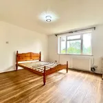 Rent 2 bedroom flat in South East England