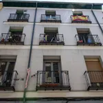 Rent 1 bedroom apartment of 39 m² in madrid