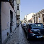 Rent 3 bedroom apartment in Lisbon