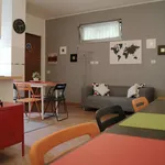 Rent 8 bedroom apartment in Rome