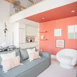 Rent 2 bedroom apartment of 74 m² in Porto