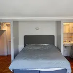 Appartement de 88 m² avec 4 chambre(s) en location à Paris