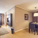 Alquilo 2 dormitorio apartamento de 700 m² en Valencia