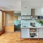 Rent 2 bedroom apartment of 50 m² in Prague