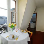 Appartement de 237 m² avec 1 chambre(s) en location à Paris