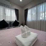 Rent 4 bedroom house of 192 m² in Bang Lamung