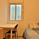 Rent 4 bedroom apartment in Valencia