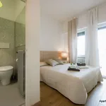 Rent 1 bedroom apartment of 44 m² in Florence