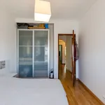 Rent 2 bedroom apartment of 85 m² in Lisboa