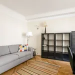 Appartement de 66 m² avec 3 chambre(s) en location à Paris