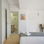 Rent a room in lisbon