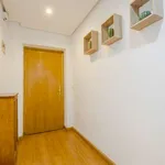 Rent a room of 120 m² in madrid