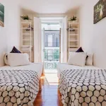 Rent 3 bedroom apartment in Lisbon