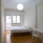 Rent 6 bedroom apartment in Lisbon