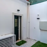 Rent 4 bedroom apartment of 43 m² in Lisboa