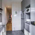 Rent 2 bedroom apartment of 75 m² in Porto