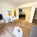 Rent a room of 100 m² in valencia