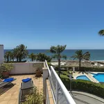 Rent 5 bedroom house of 212 m² in Marbella