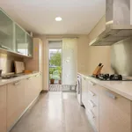 Rent 5 bedroom apartment of 99 m² in Linda-a-Velha