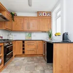 Rent 3 bedroom apartment in Yorkshire And The Humber