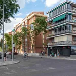 Rent 3 bedroom apartment in Madrid