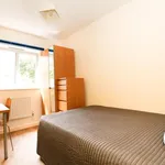 Rent 4 bedroom flat in Newcastle upon Tyne