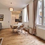 Rent 1 bedroom apartment of 388 m² in Paris