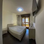 Rent 5 bedroom apartment of 80 m² in Napoli