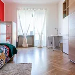 Rent a room in turin